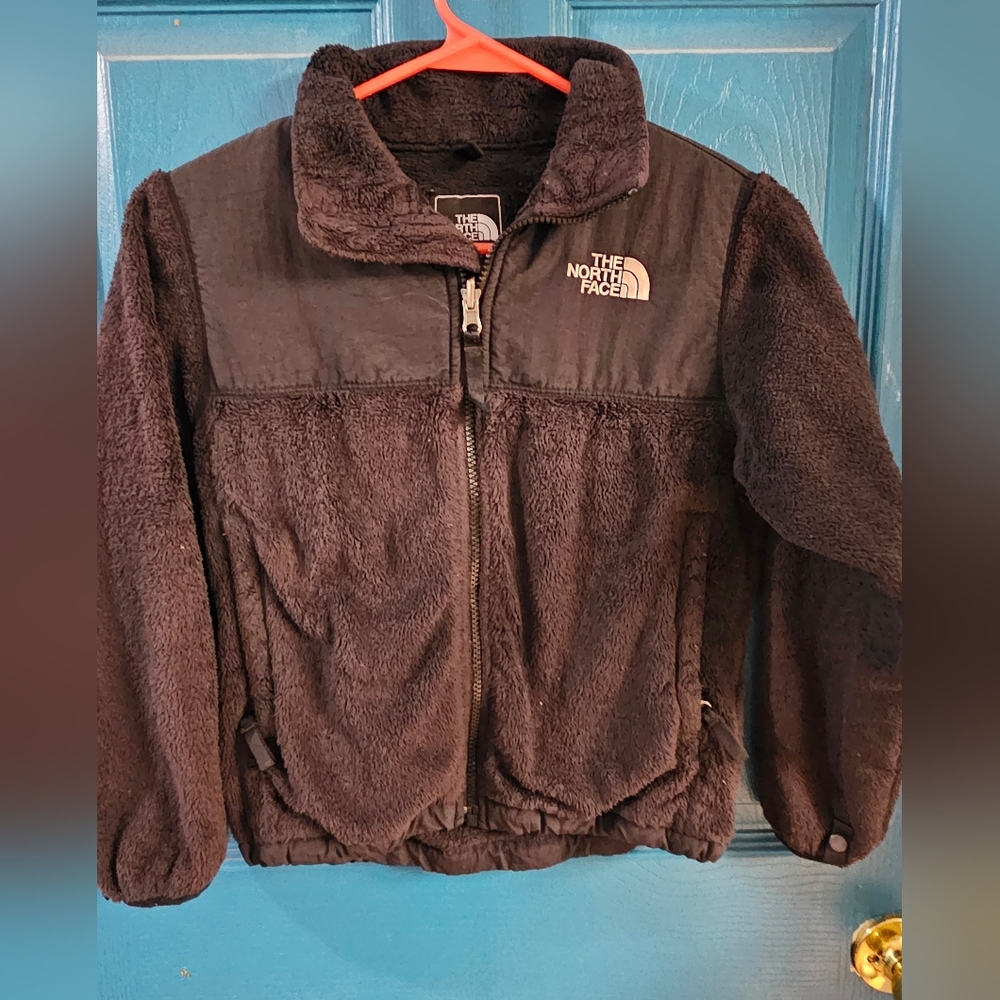 Girls North Face Black Fleece Jacket Small 6,7,8